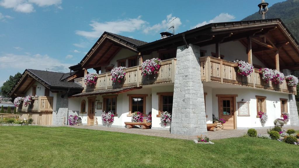 Borzago Agriturismo Maso Grisun מראה חיצוני תמונה